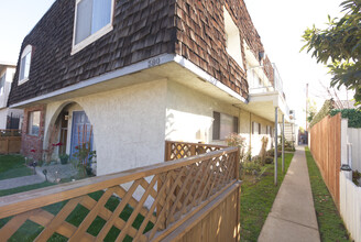 380 Temple Ave in Long Beach, CA - Building Photo - Building Photo