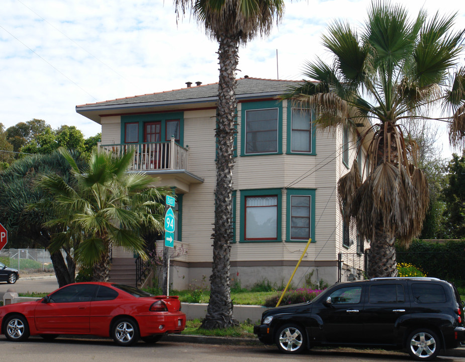2009 G St in San Diego, CA - Foto de edificio