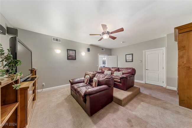 property at 200 W Desert Rose Dr