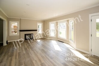 29396 Detroit Rd in Westlake, OH - Building Photo - Building Photo