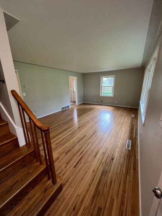 810 S Old Highway 18, Unit A in Princeton, MN - Building Photo