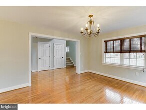 296 S Church St in Moorestown, NJ - Building Photo - Building Photo