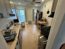 50 Dartmouth St in Somerville, MA - Building Photo