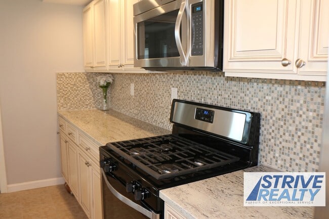 22 Clyde St in Providence, RI - Building Photo - Building Photo