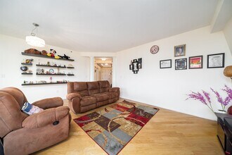30 Freedom Way in Jersey City, NJ - Building Photo - Building Photo