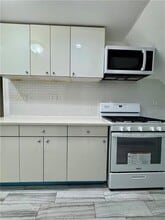 35 Norwood Ave in Staten Island, NY - Building Photo - Building Photo