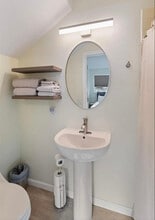 1316 Joyce Dr in Fairbanks, AK - Foto de edificio - Building Photo