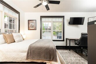 1300 DeKalb Ave NE in Atlanta, GA - Building Photo - Building Photo