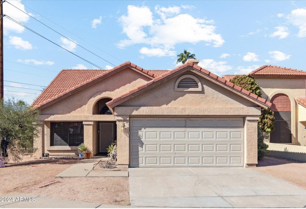 4132 E Cholla Canyon Dr in Phoenix, AZ - Foto de edificio