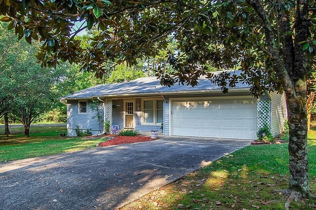 2 Colgadura Way in Hot Springs, AR - Building Photo - Building Photo