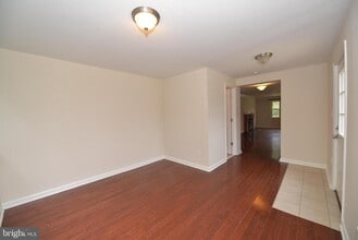 5224 Forman Ct in Springfield, VA - Building Photo - Building Photo