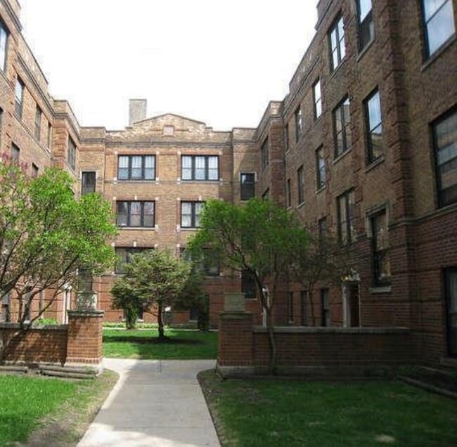 property at 3513 N Racine Ave