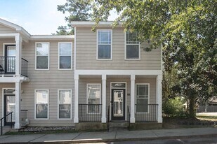 2400 Fred Smith Rd in Tallahassee, FL - Building Photo