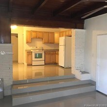 5411 Ravenswood Rd-Unit -1 in Fort Lauderdale, FL - Building Photo - Building Photo