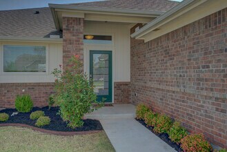 3145 Midland Valley St in Norman, OK - Building Photo - Building Photo