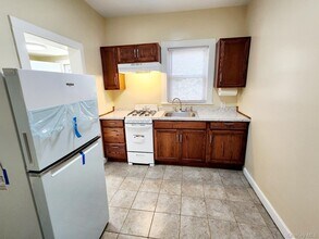 148 N Pascack Rd in Spring Valley, NY - Building Photo - Building Photo