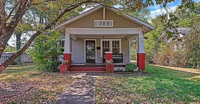 3115 Pacific St in Knoxville, TN - Building Photo - Building Photo