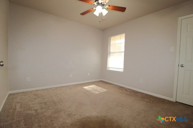 property at 1804 Walker Pl Blvd