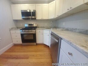 127 Shirley St in Boston, MA - Building Photo - Building Photo
