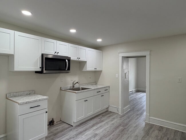 1020 W Market St, Unit 2