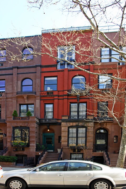 61 W 83rd St in New York, NY - Foto de edificio
