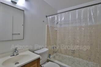 1702 W Vogel Ave in Phoenix, AZ - Building Photo - Building Photo