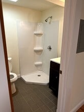 300 Main St in Southbridge, MA - Foto de edificio - Building Photo