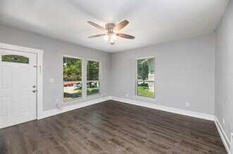 5212 Parry Ave in Dallas, TX - Building Photo - Building Photo