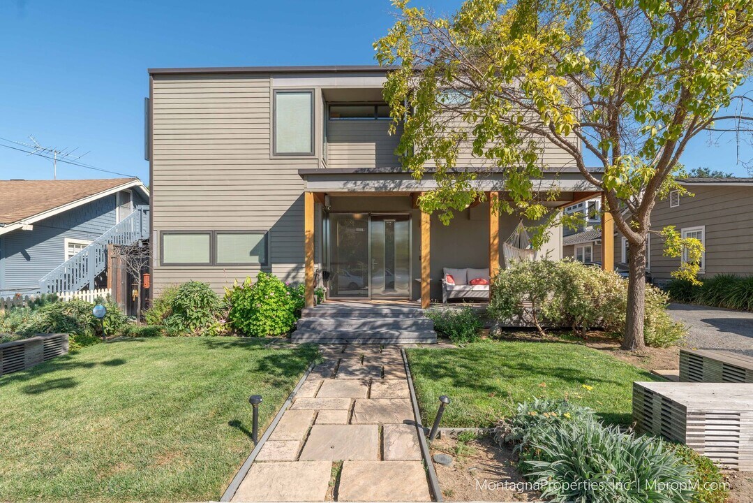 515 Mountain View Ave in Mountain View, CA - Building Photo