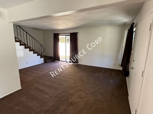 1311 W Ave J 4 in Lancaster, CA - Building Photo - Building Photo