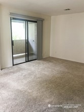 10307 Azuaga St-Unit -Unit 26 in San Diego, CA - Building Photo - Building Photo