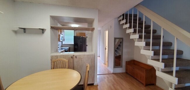 500 University Ave in Honolulu, HI - Foto de edificio - Building Photo