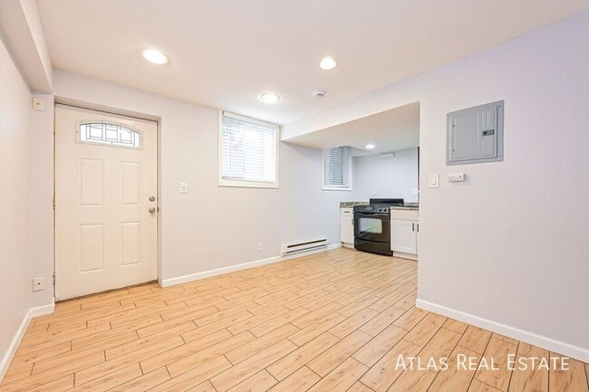 1857 W Mosier Pl in Denver, CO - Building Photo - Building Photo