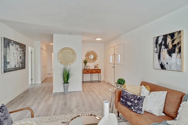 74398 Myrsine Ave in Palm Desert, CA - Building Photo - Building Photo