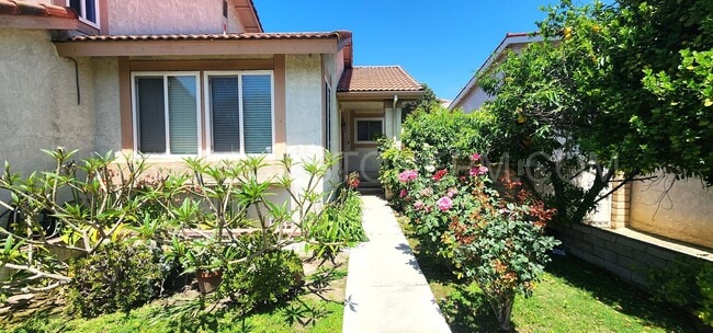 67 Deer Creek Rd in Pomona, CA - Building Photo - Building Photo