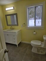 111 Zandhoek Rd in Hurley, NY - Building Photo