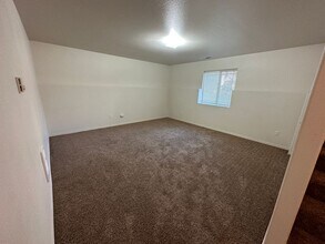 4903 Porlier Ln in Pasco, WA - Building Photo - Building Photo