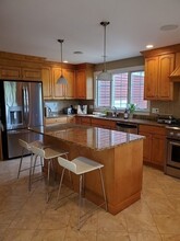 39 Oak St in Wellesley, MA - Building Photo - Building Photo