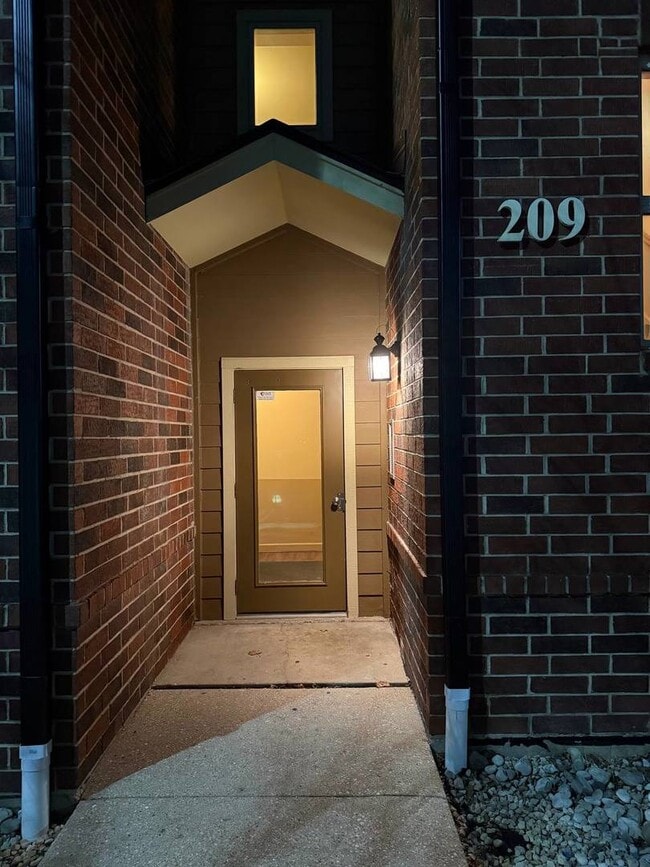 209 Glengarry Dr in Bloomingdale, IL - Building Photo - Building Photo