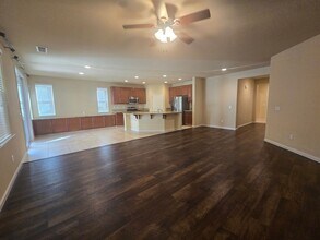 339 Applegate Dr in Oakdale, CA - Building Photo - Building Photo