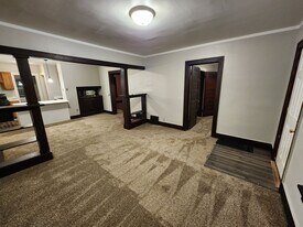 3714 9th St in Des Moines, IA - Building Photo