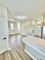 1736 Memorial Ave SW in Roanoke, VA - Building Photo