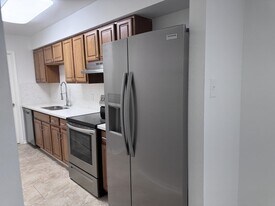 2116 Stander Pl in Chalmette, LA - Building Photo