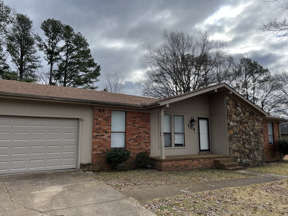 104 Cheyenne Dr in Jackson, TN - Building Photo