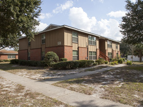 Carver Gardens in Gainesville, FL - Foto de edificio - Building Photo