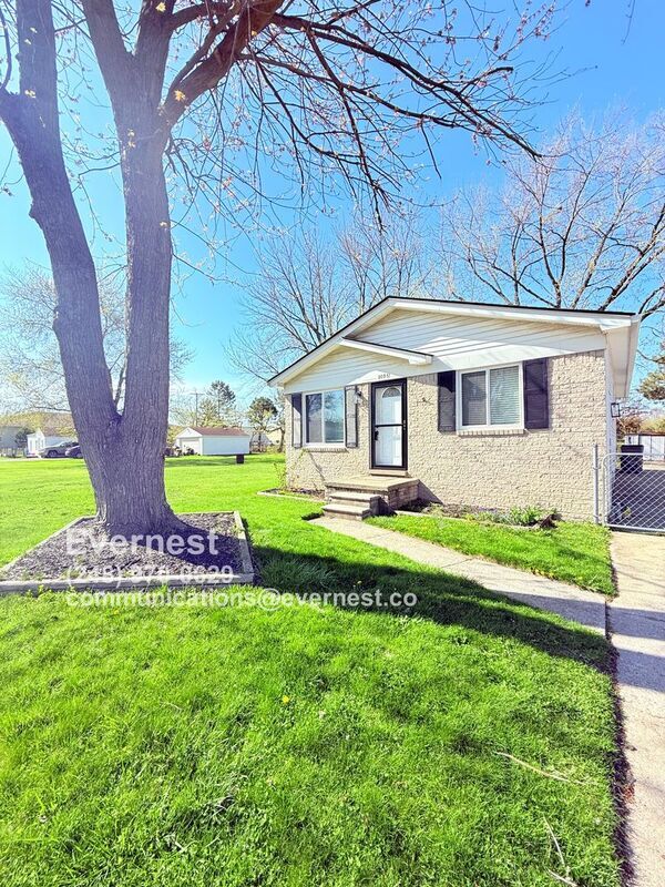 20931 Vermander Ave in Clinton Township, MI - Building Photo - Building Photo