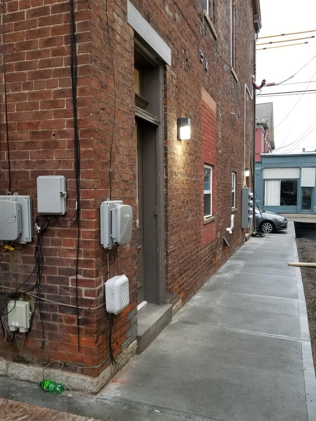 620 6th Ave-Unit -2B in Dayton, KY - Building Photo - Building Photo