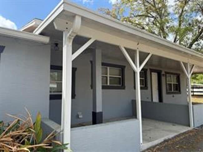 824 S Lone Oak Dr in Leesburg, FL - Building Photo - Building Photo