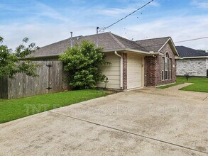 1124 Carolina St in College Station, TX - Building Photo - Building Photo