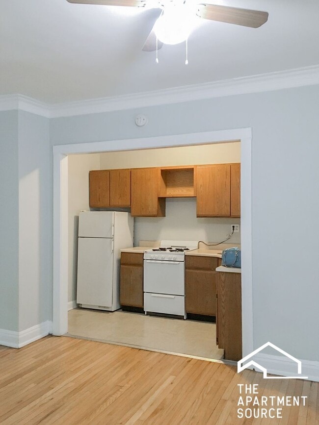 property at 540 W Briar Pl